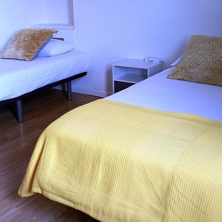 Le Neoulous Hotel Le Boulou Bagian luar foto