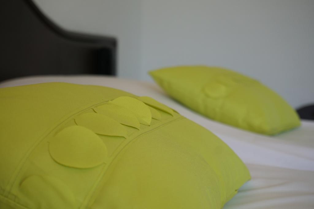 Le Neoulous Hotel Le Boulou Bagian luar foto