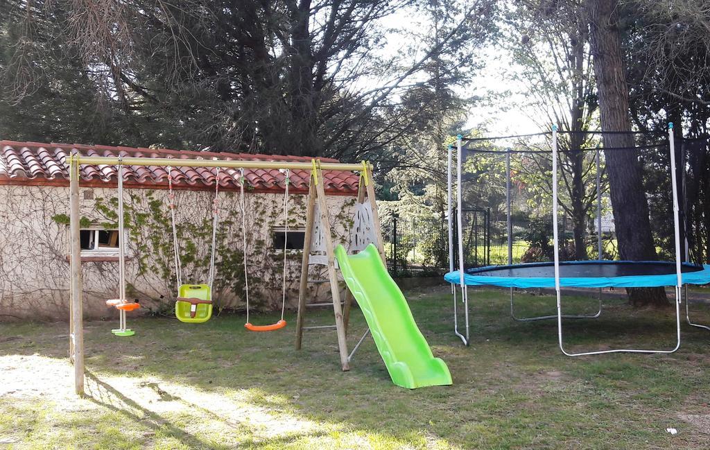 Le Neoulous Hotel Le Boulou Bagian luar foto