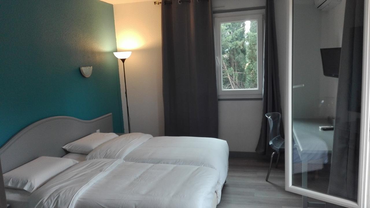 Le Neoulous Hotel Le Boulou Bagian luar foto