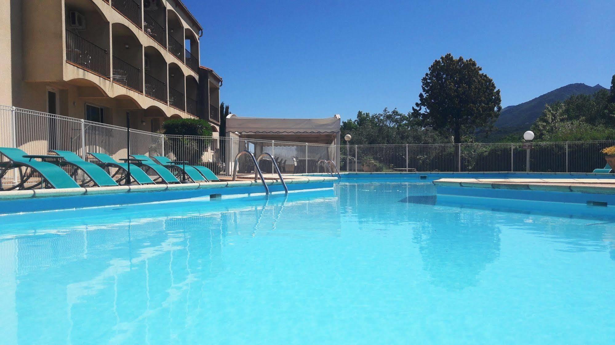 Le Neoulous Hotel Le Boulou Bagian luar foto