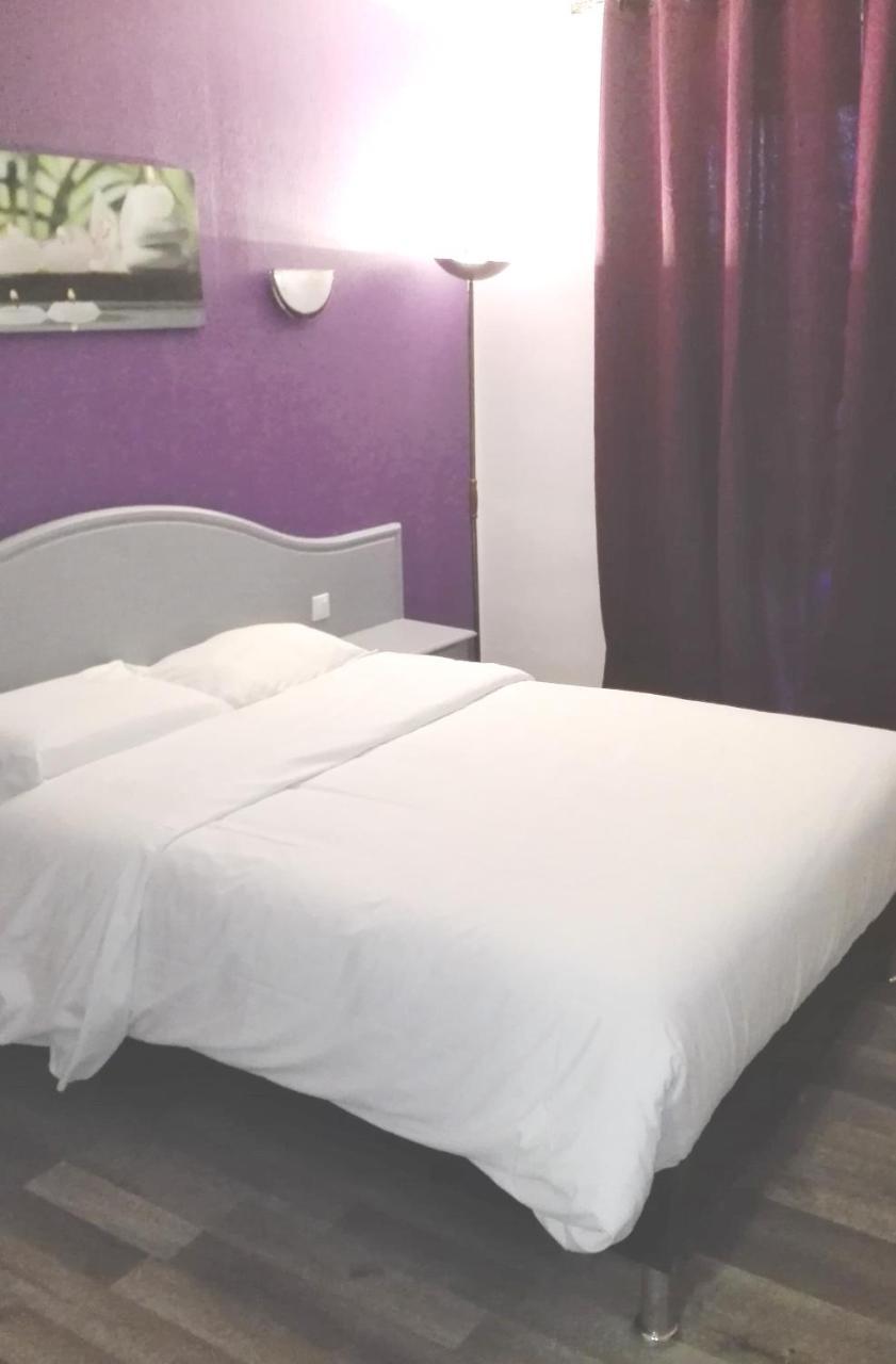 Le Neoulous Hotel Le Boulou Bagian luar foto