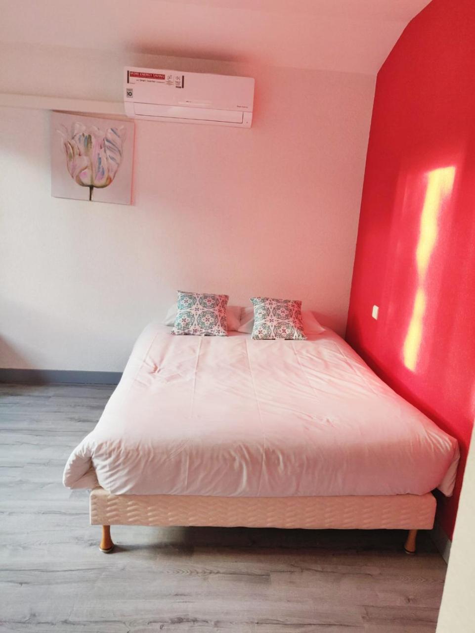 Le Neoulous Hotel Le Boulou Bagian luar foto
