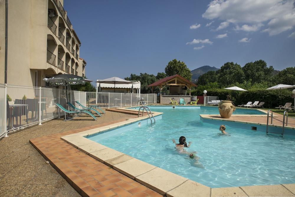 Le Neoulous Hotel Le Boulou Bagian luar foto