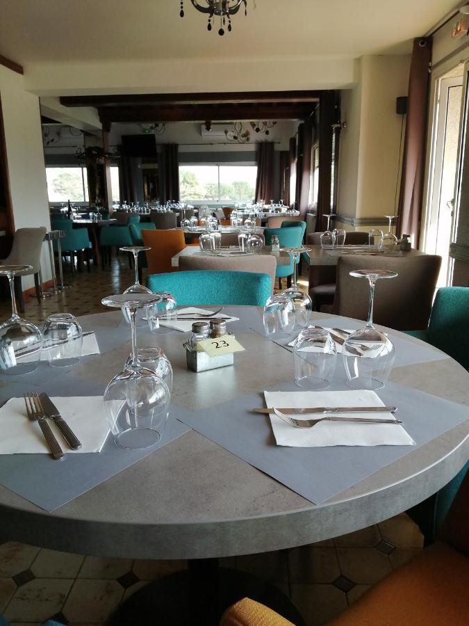 Le Neoulous Hotel Le Boulou Bagian luar foto